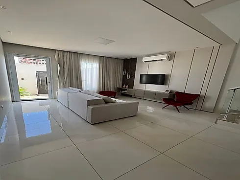 Casa com 5 quartos em Jardim Veneza, Uberlândia