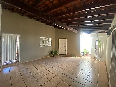 Casa com 3 quartos em Pacaembu, Uberlândia