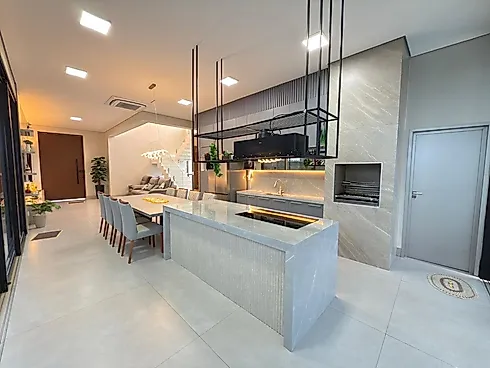 Casa com 4 quartos em Granja Marileusa, Uberlândia