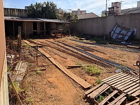 Terreno com 0 quartos em Saraiva, Uberlândia