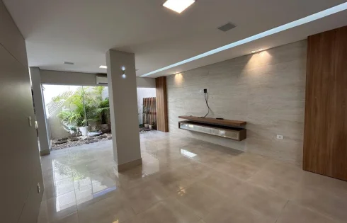 Casa em Granja Marileusa, Uberlândia