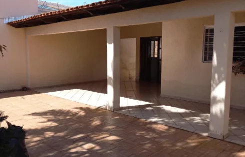 Custódio Pereira, Uberlândia
