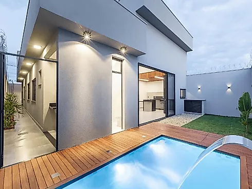 Casa com 5 quartos em Novo Mundo, Uberlândia