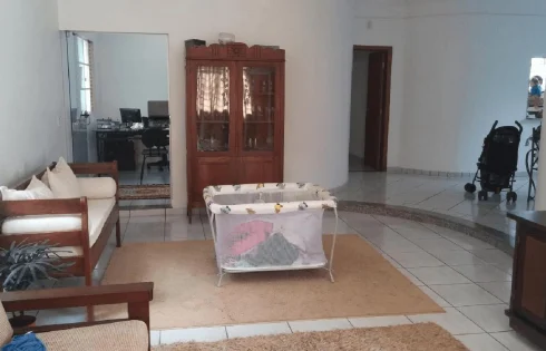 Casa em Cidade Jardim, Uberlândia