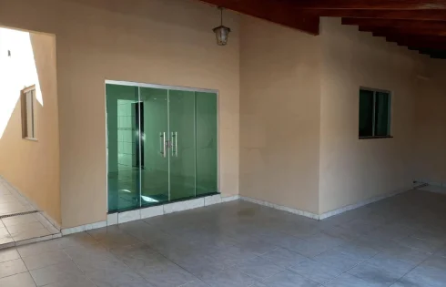 Casa em Jardim das Palmeiras, Uberlândia