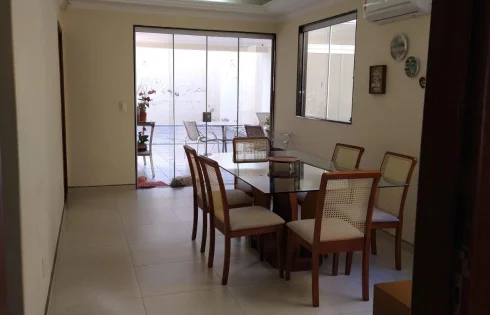 Casa em Vigilato Pereira, Uberlândia