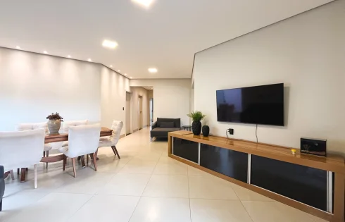 Casa em Morada da Colina, Uberlândia