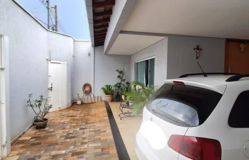 Casa em Alto Umuarama, Uberlândia