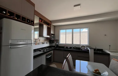 Apartamento em Jardim Veneza, Uberlândia