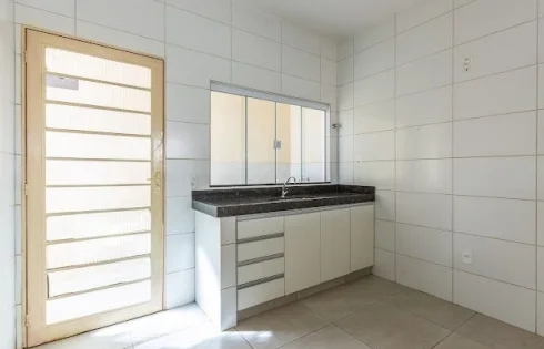 Casa em Luizote de Freitas, Uberlândia
