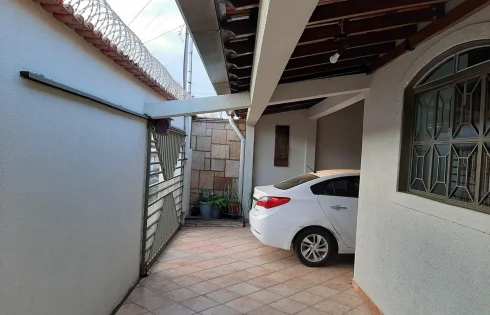 Casa em Mansour, Uberlândia