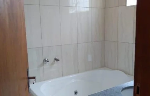 Casa em Jardim das Palmeiras, Uberlândia