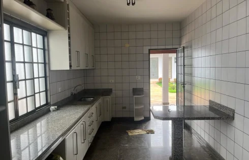 Casa em Cidade Jardim, Uberlândia