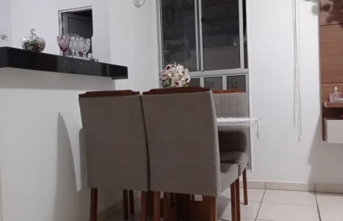 Apartamento em Jardim Holanda, Uberlândia