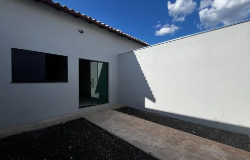 Casa em Jardim Holanda, Uberlândia