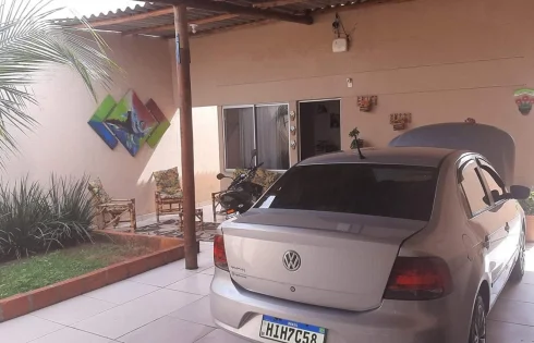 Casa em Loteamento Residencial Pequis, Uberlândia