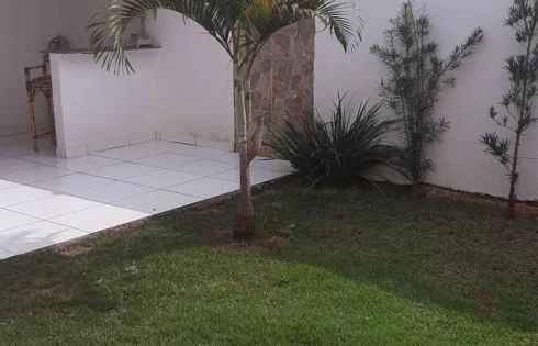 Casa em Loteamento Residencial Pequis, Uberlândia
