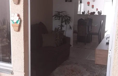 Casa em Loteamento Residencial Pequis, Uberlândia