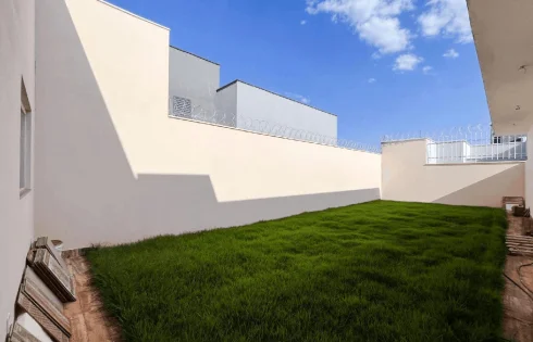 Casa em Jardim Veneza, Uberlândia