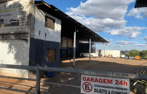 Loja térrea em Distrito Industrial, Uberlândia
