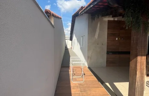 Casa em Chácaras Tubalina e Quartel, Uberlândia