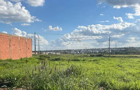 Terreno em Laranjeiras, Uberlândia