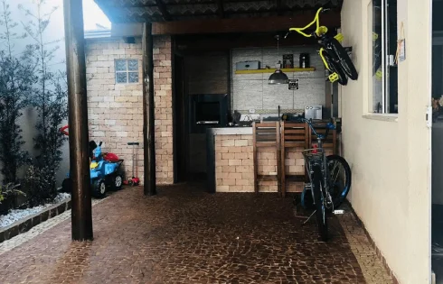 Casa em Jardim Holanda, Uberlândia