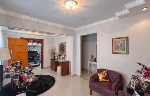 Casa em Santa Mônica, Uberlândia