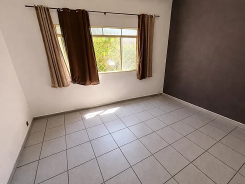 Casa em Jardim Souto, São José dos Campos