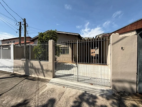 Casa em Jardim Souto, São José dos Campos