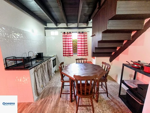 Casa em condomínio em Camburi, São Sebastião