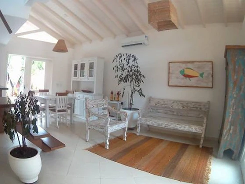 Casa em condomínio em Camburi, São Sebastião