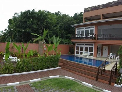 A Venda Casa em Condomínio em Camburizinho. Escritura Definitiva. - Foto 25