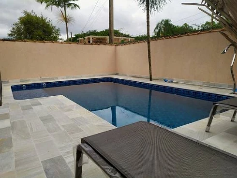 Casa em condomínio em Camburi, São Sebastião