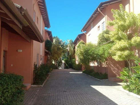 Casa em condomínio em Camburi, São Sebastião
