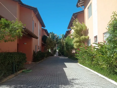 Casa em condomínio em Camburi, São Sebastião