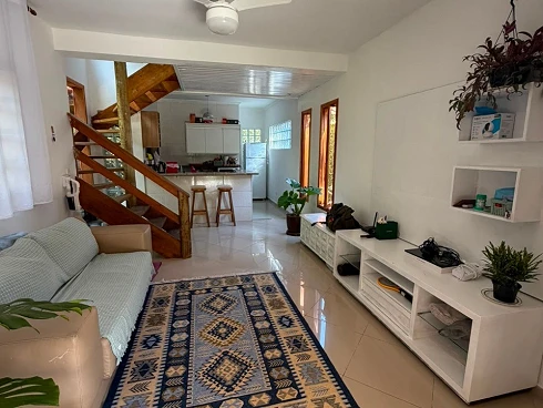 Sobrado em Sertão do Camburi, São Sebastião