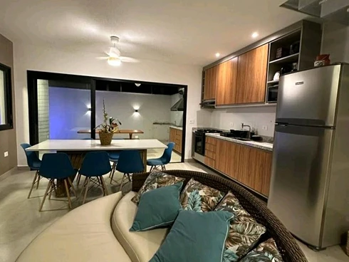 Casa em condomínio em Maresias, São Sebastião
