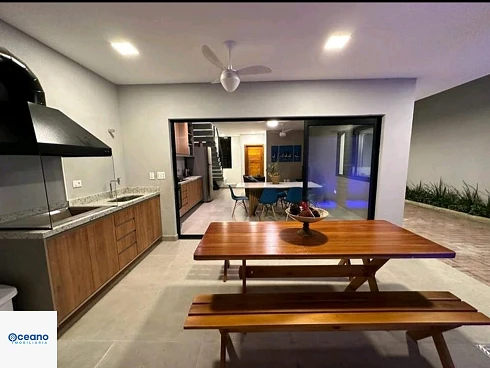 Casa em condomínio em Maresias, São Sebastião