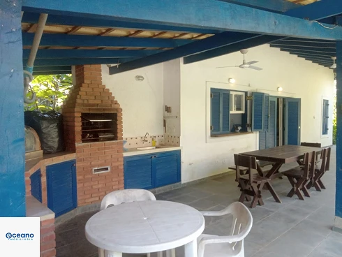 Casarão com Piscina, à Venda em Cambury - Apenas 400m da Praia. - Foto 37