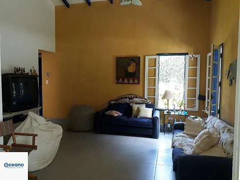 Casarão com Piscina, à Venda em Cambury - Apenas 400m da Praia. - Foto 6