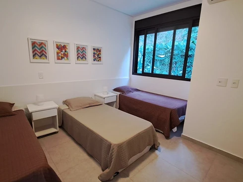 Casa em condomínio em Camburi, São Sebastião