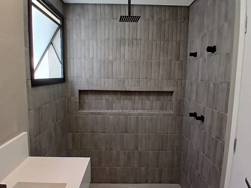 Luxuosa Casa Tríplex no Condomínio Cambury Residence Ii ? a 200m da Praia de Camburi! - Foto 19