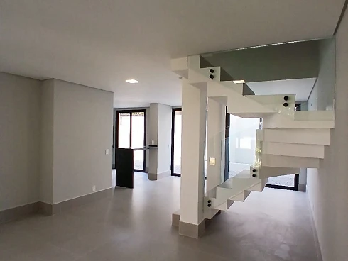 Casa em condomínio em Camburi, São Sebastião