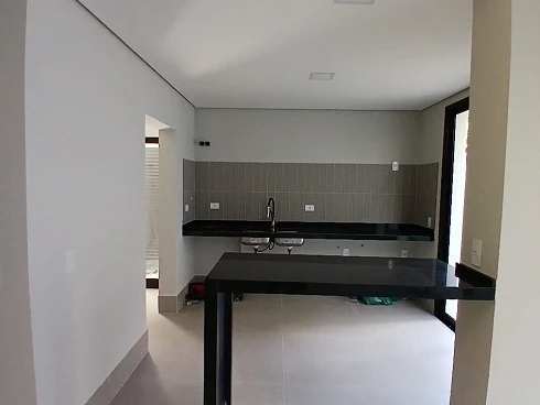 Casa em condomínio em Camburi, São Sebastião