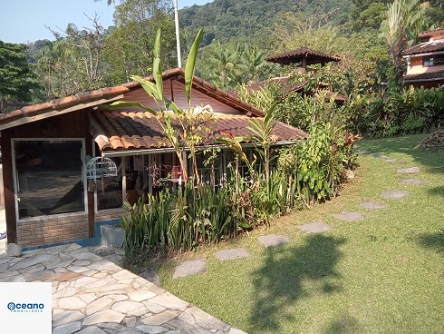 Casa em Sertão do Camburi, São Sebastião