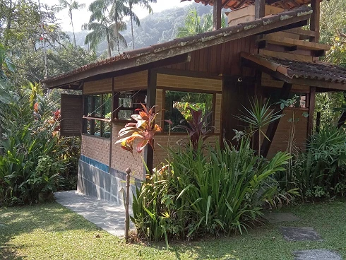 Oportunidade Única no Sertão de Cambury - 3 Casas em Terreno Amplo de 1.100M² - Foto 11