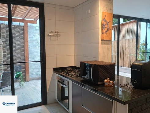 Casa em condomínio em Camburi, São Sebastião