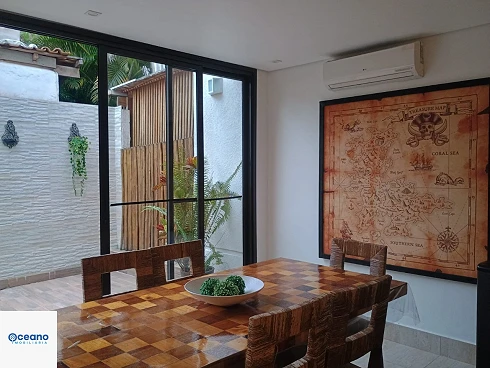 Casa em condomínio em Camburi, São Sebastião