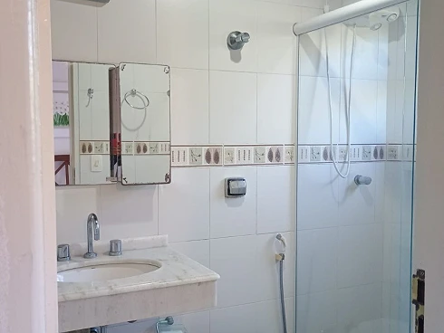 Locação Anual, Venda ou Temporada em Camburizinho - Casa em Condomínio a 250m da Praia. - Foto 14